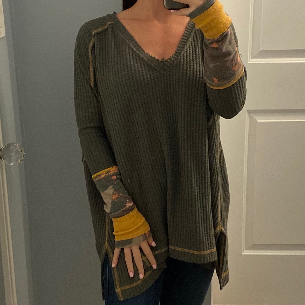 Free People Flowy Cuff Thermal
